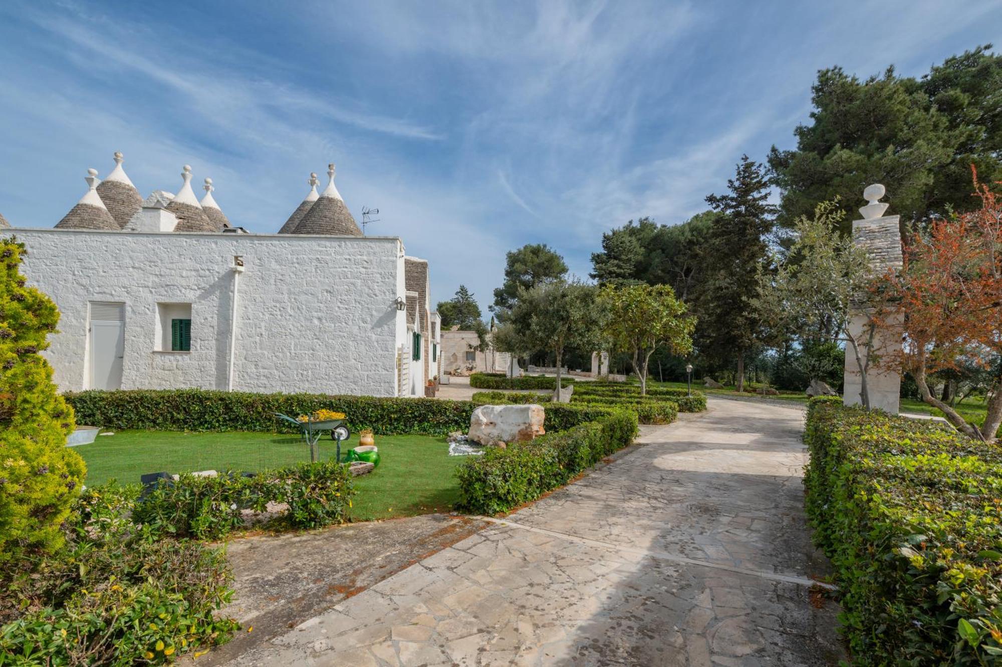 Trullo Degli Anelli In Masseria Cisternino Buitenkant foto