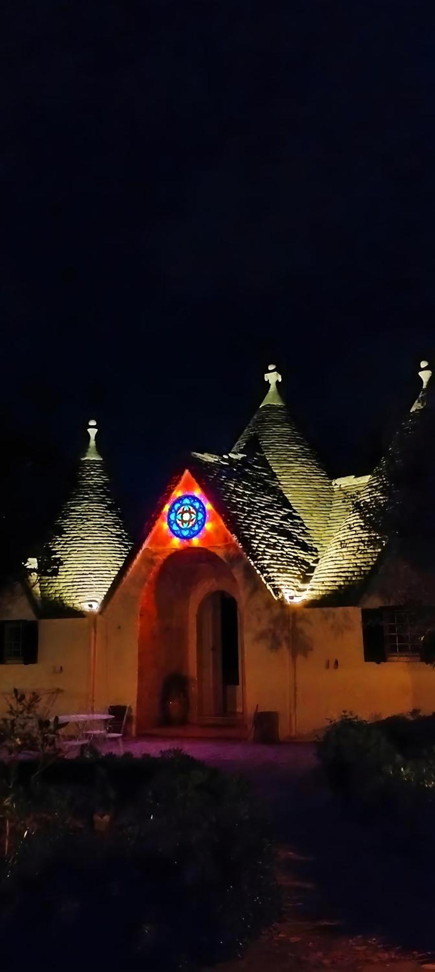 Trullo Degli Anelli In Masseria Cisternino Buitenkant foto